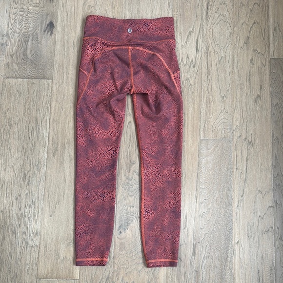 Lululemon Invigorate High-Rise Tight 25" Crackle Glaze Vintage Orange Size 4 - Picture 8 of 11